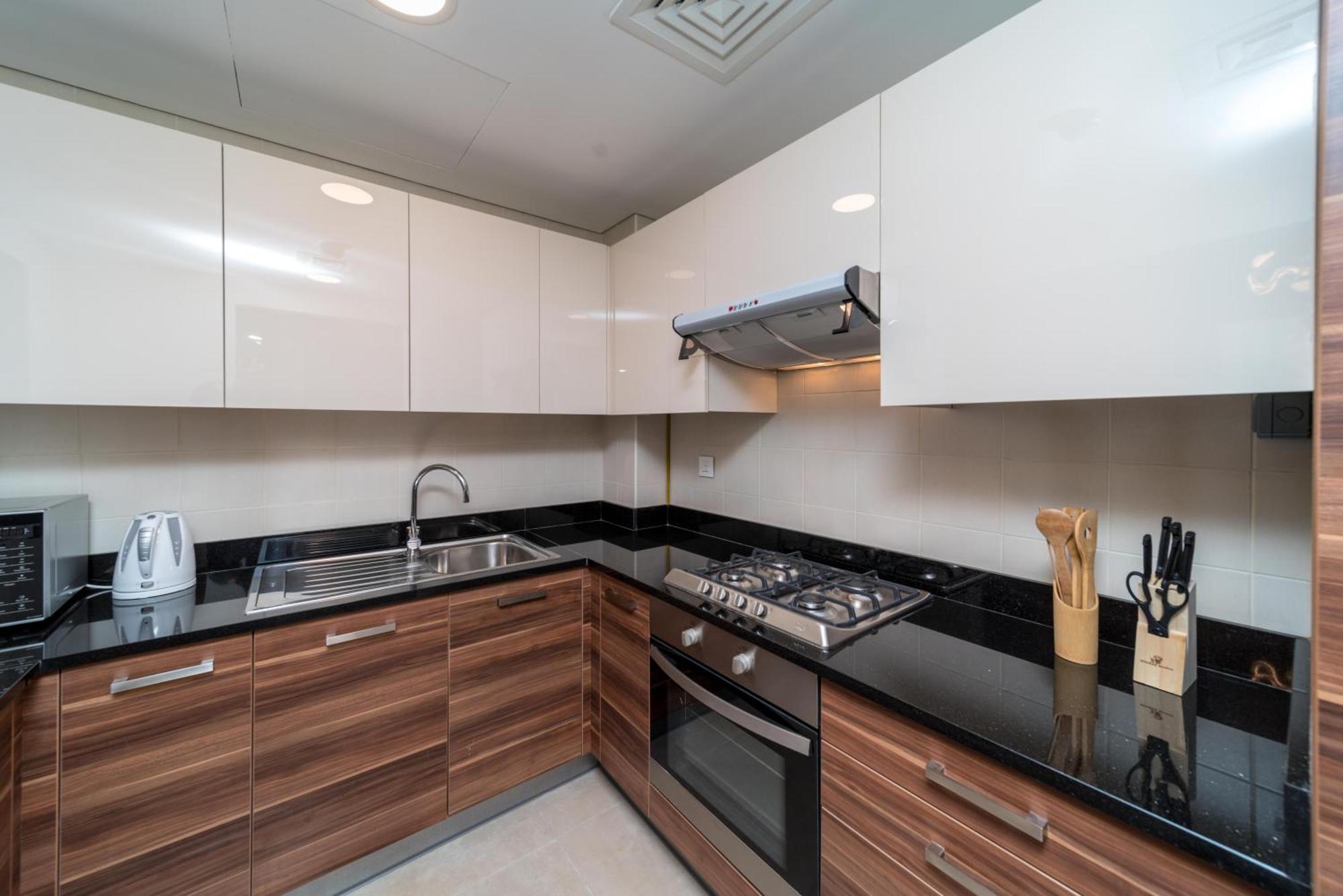 Апартаменты Icon Casa Living - Sparkle Tower 1 Дубай Экстерьер фото