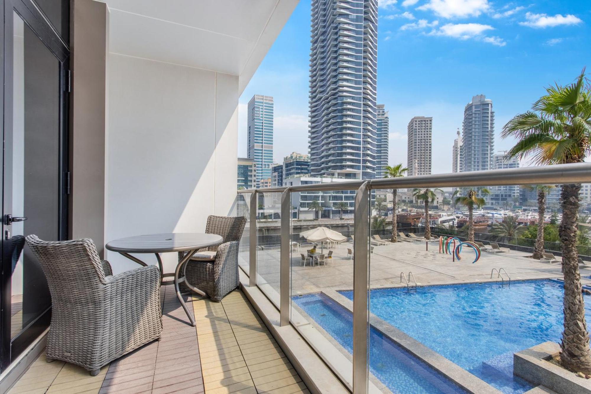 Апартаменты Icon Casa Living - Sparkle Tower 1 Дубай Экстерьер фото